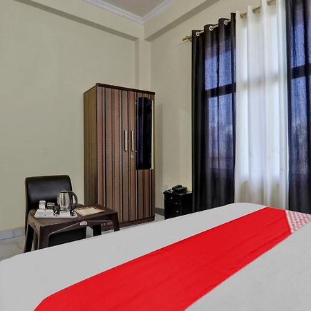 Super Hotel O New A V Hospitality Chinhat Exterior photo