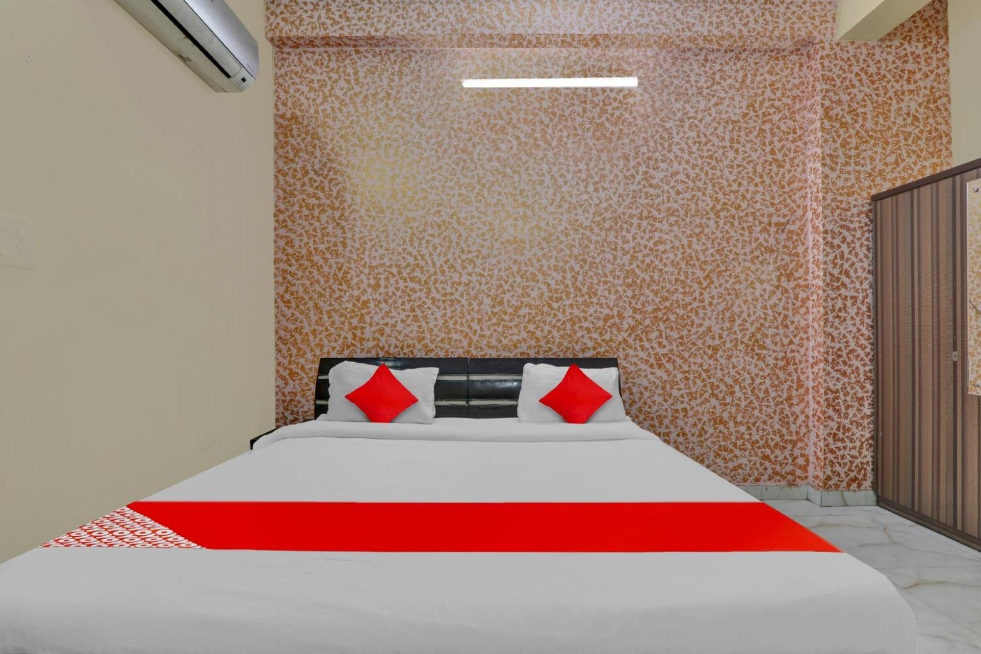 Super Hotel O New A V Hospitality Chinhat Exterior photo